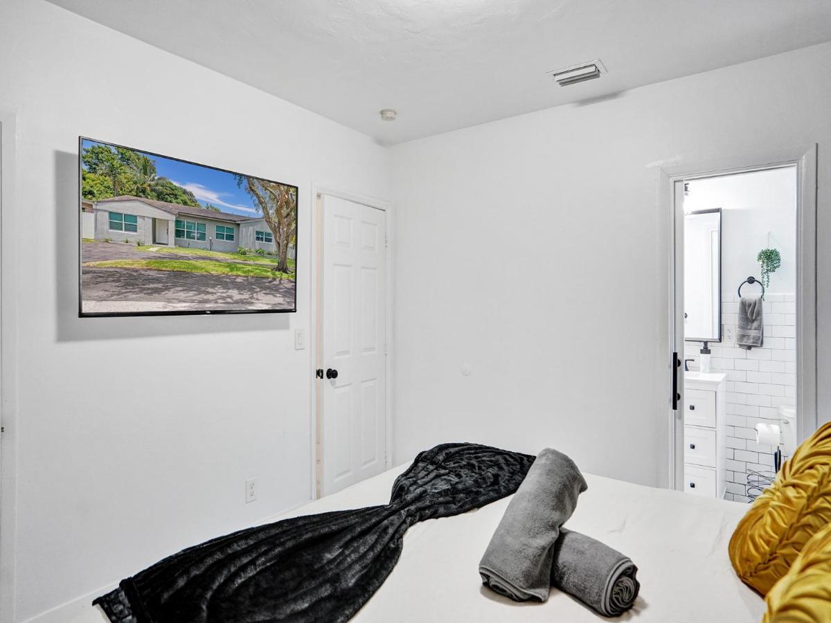 Escape To Miami Retreat Villa North Miami Beach Exterior photo